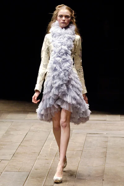 Look 49